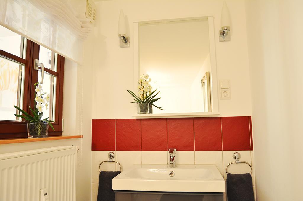 נאומבורג Ferienwohnung Domschatz מראה חיצוני תמונה