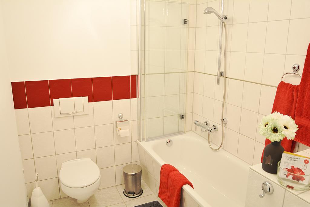 נאומבורג Ferienwohnung Domschatz מראה חיצוני תמונה